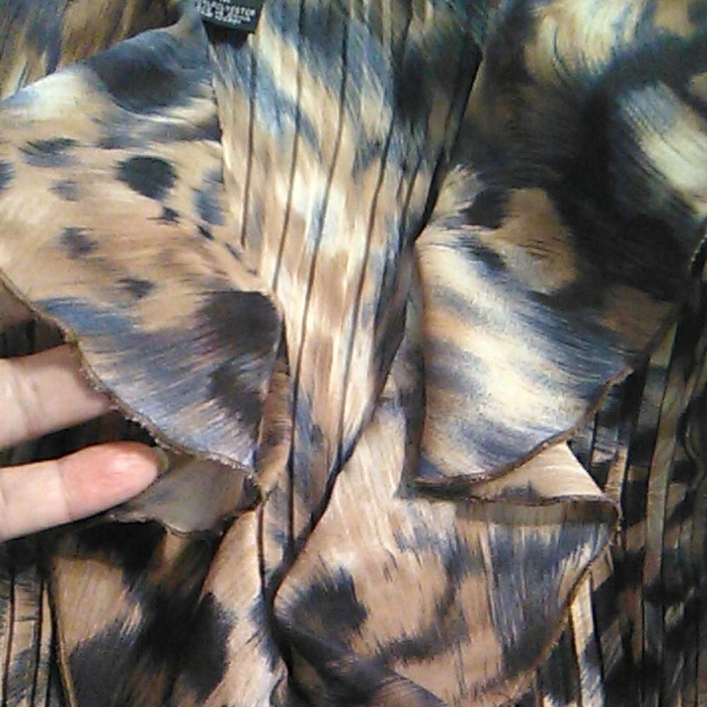 Ruffled blouse - Picture 6 of 7